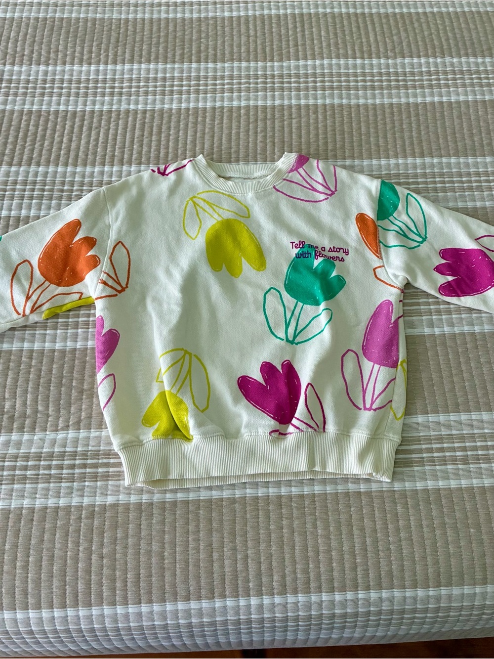 Zara Kids Sweatshirt with Multicolor Floral Print. EUC
